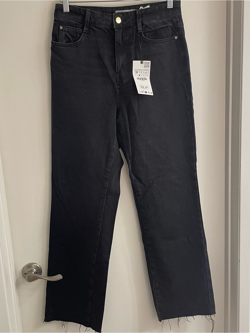 Zara straight leg Black Denim Jeans